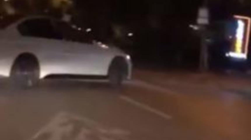 (&ouml;zel Haber) Trafik Magandasının Bağdat Caddesi&rsquo;nde Ter&ouml;r Estirdiği Anlar Kamerada