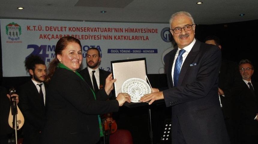 Mavi Nota M&uuml;zik &Ouml;d&uuml;lleri Ak&ccedil;aabat&rsquo;ta Verildi