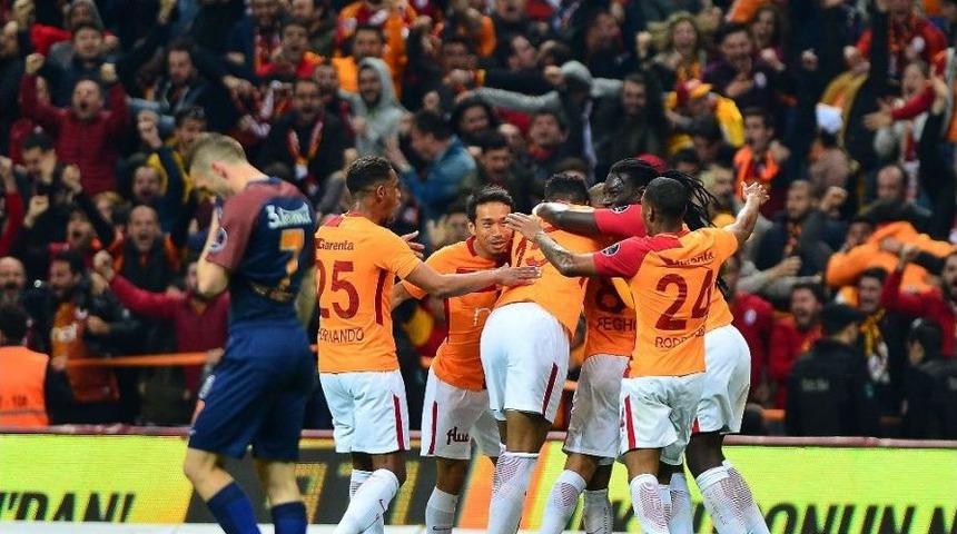 Galatasaray, Başakşehir&rsquo;i 5 Ma&ccedil; Aradan Sonra Yendi