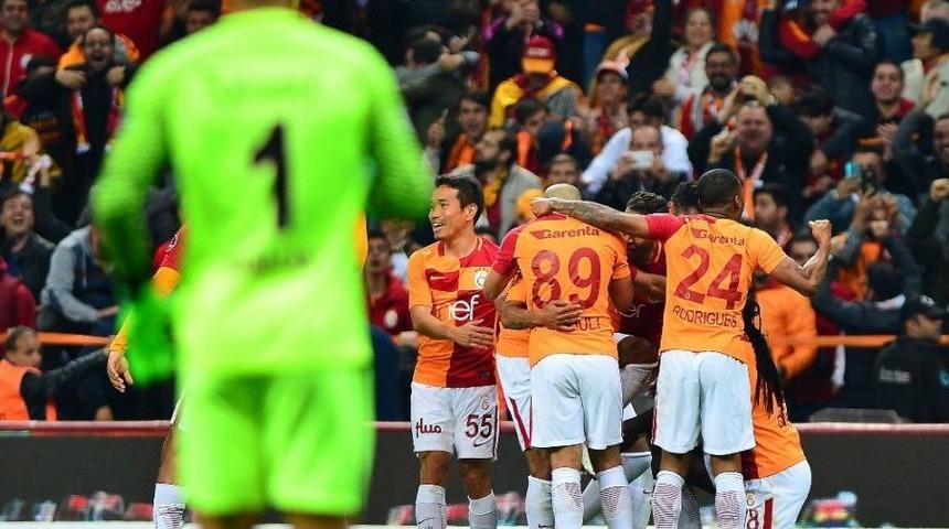 Galatasaray, Ligde Evindeki Yenilmezliğini 17&rsquo;e &Ccedil;ıkardı