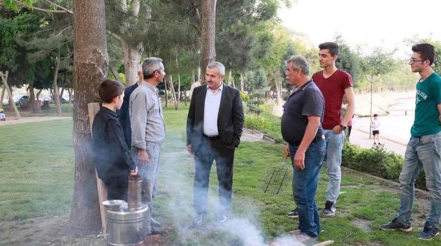 Başkan Baran&rsquo;ın Esnaf Ve Vatandaş Ziyaretleri S&uuml;r&uuml;yor