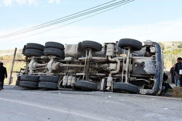 Mersin’de Trafik Kazası: 1 Ölü, 3 Yaralı