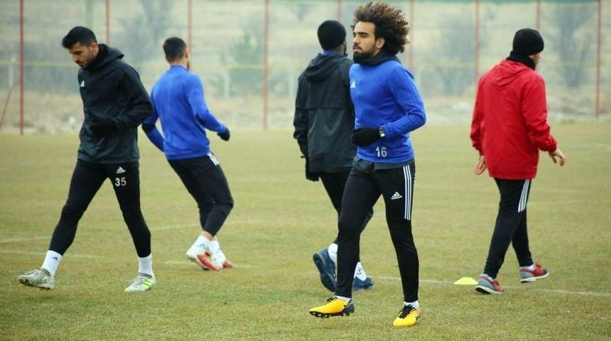 E.yeni Malatyaspor&rsquo;un Başarılı 2 Oyuncusunda İddialı A&ccedil;ıklamalar