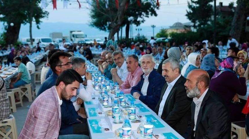 Başkan Baran, Orucunu Herekelilerle Birlikte A&ccedil;tı