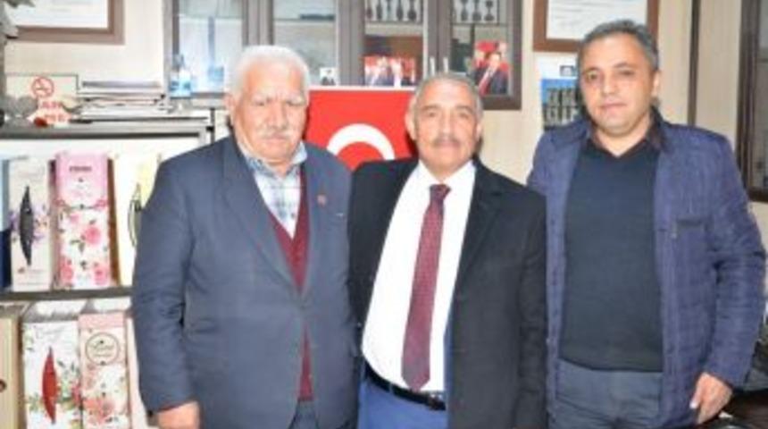 Niğde Belediye Başkanı &Ouml;zkan, Muhtarlar İle G&ouml;r&uuml;şt&uuml;