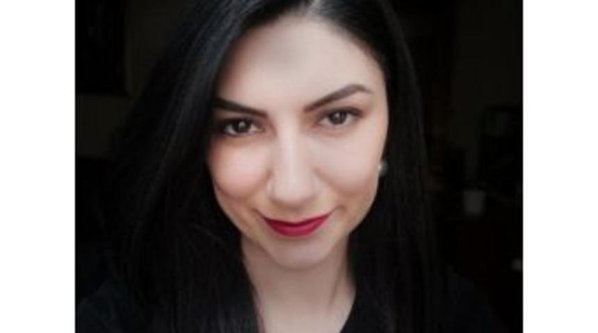 Gazeteci Ece Sevim &Ouml;zt&uuml;rk, Fet&ouml; Propagandası Su&ccedil;lamasıyla G&ouml;zaltına Alındı