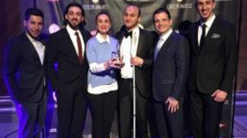 Vestel Ve Yga&rsquo;nın Birlikte Geliştirdiği Akıllı Bastona İnovasyon &Ouml;d&uuml;l&uuml;