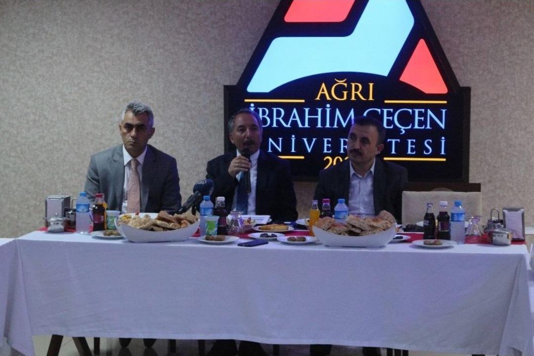 Ai&ccedil;&uuml; Tıp Fak&uuml;ltesi A&ccedil;ıldı