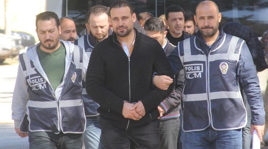 Dolandırıcılığa Doymadı