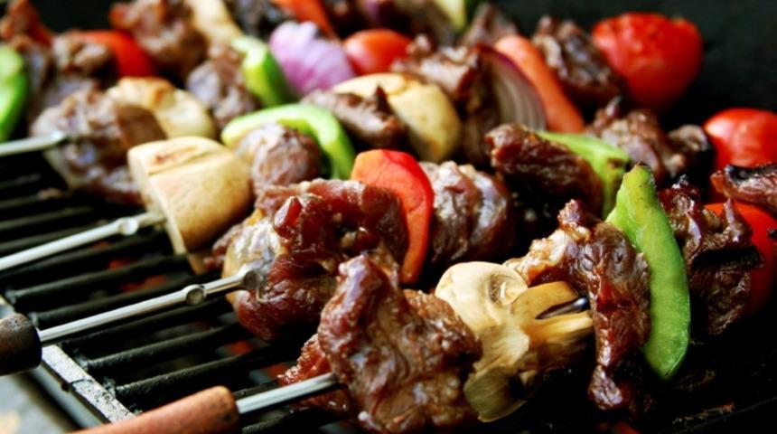 Cızır Cızır Lezzetleriyle Kendinizden Ge&ccedil;eceğiniz 9 Mangal Tarifi