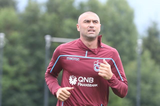 Trabzonsporlu Burak Yılmaz: Hak ettiğim kendi paramı talep ediyorum