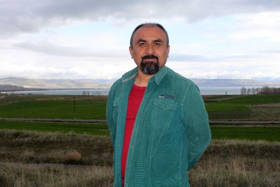 &Ouml;d&uuml;ll&uuml; Botanik&ccedil;i 3 Yeni Nakıl Bitkisi Keşfetti