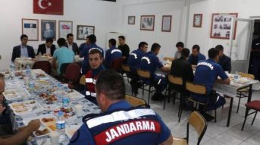 Mehmet&ccedil;ikle İftar