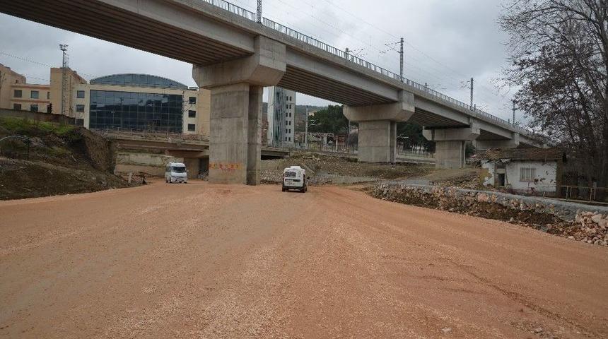S&ouml;ğ&uuml;t Bağlantı Yolu Ve Dere Islahı &Ccedil;alışması Tamamlanıyor