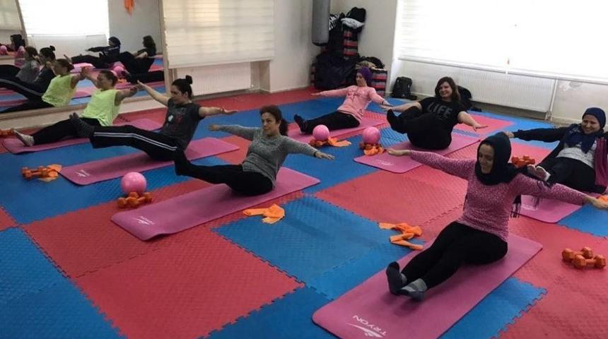 Turgutlulu Kadınlardan Zumba Ve Pilates Kurslarına Yoğun İlgi
