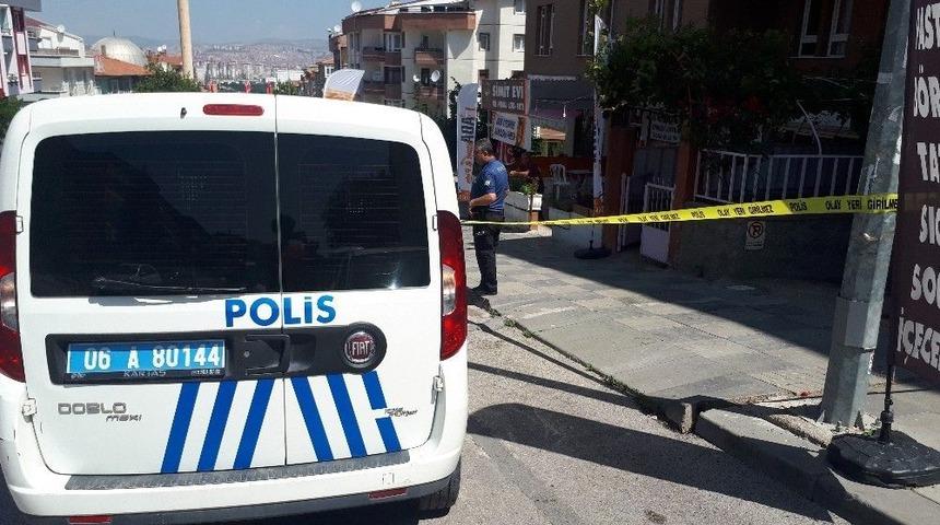 Karne G&uuml;n&uuml; Okulda Silahlı Kavga: 1 Yaralı