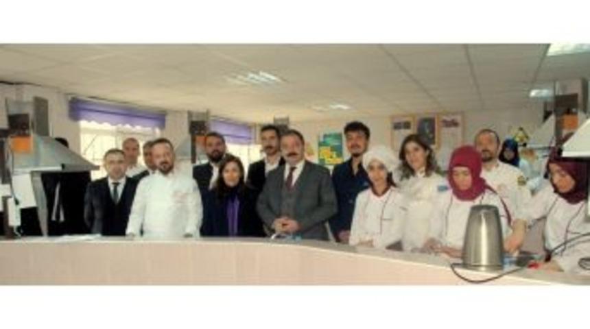 Van’da Liseler Arası Yöresel Yemek Yarışması