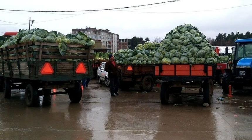 Kışlık Sebze &Uuml;reticileri Pazar Sorunu Yaşıyor