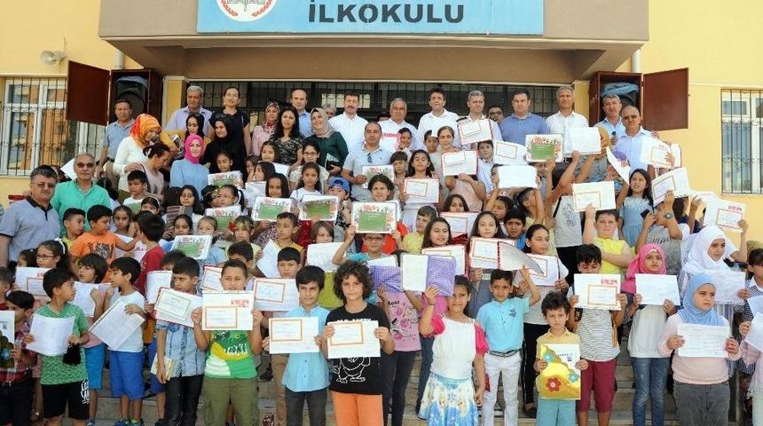 Erdemli&rsquo;de 31 Bin 537 &Ouml;ğrenci Karne Sevinci Yaşadı