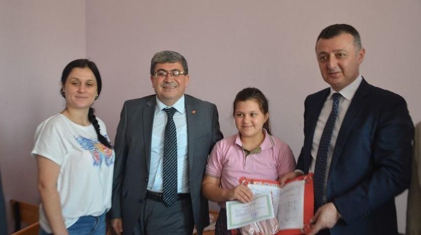 Bilecik&rsquo;te 36 Bin 92 &Ouml;ğrenci Karne Sevinci Yaşadı