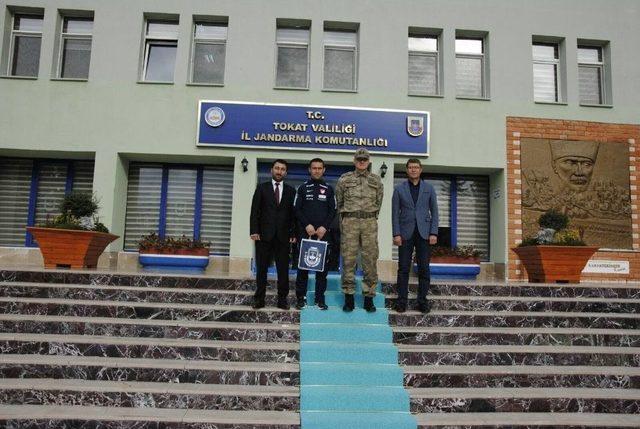 Gazi Kaptan Tokat Jandarma Komutanlığını Ziyaret Etti