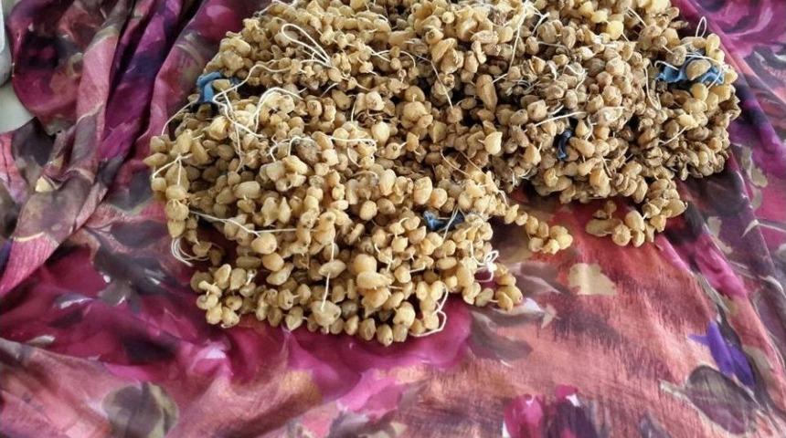 Otomobilin Stepnesinde 3 Kilogram Ka&ccedil;ak Salep Soğanı Ele Ge&ccedil;irildi