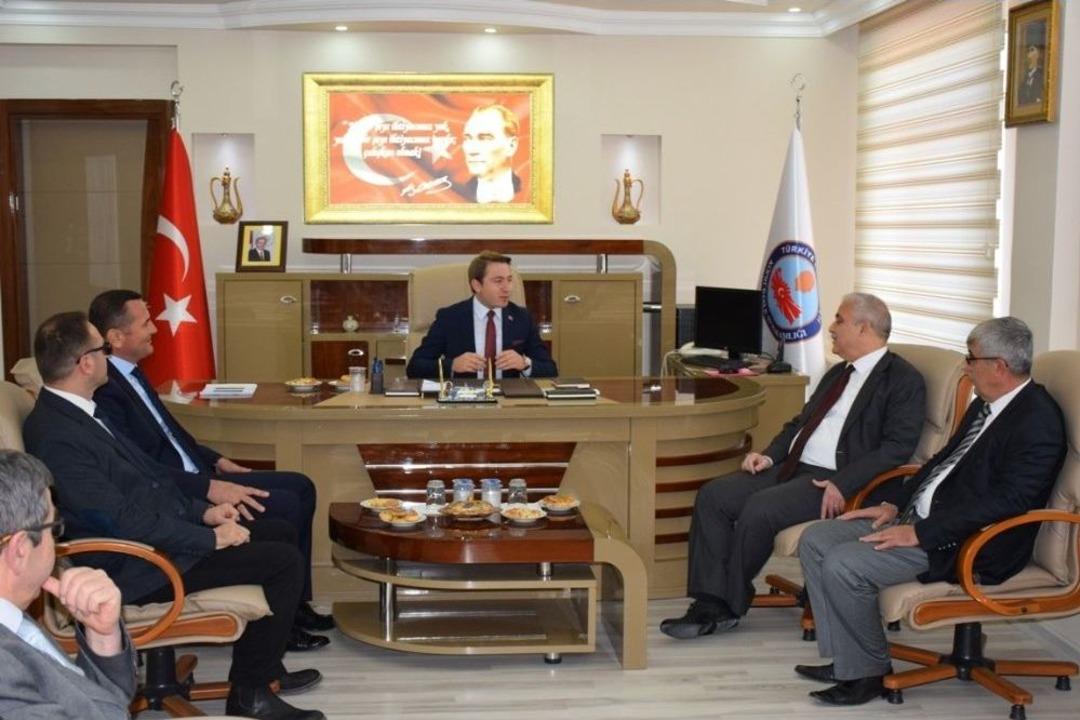 Vali G&uuml;ven&ccedil;er&rsquo;den K&ouml;pr&uuml;başı&rsquo;nda İnceleme