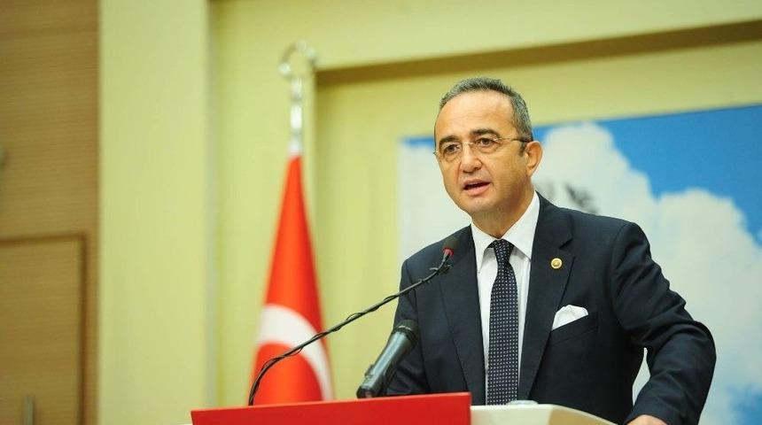 Tezcan: "yunanistan Savunma Bakanına S&ouml;yl&uuml;yorum, Bu Hezeyanlardan Vazge&ccedil;sinler, Bu Coğrafya &Uuml;zerinde Kuvayı Milliye Ruhu Hala Yaşıyor"