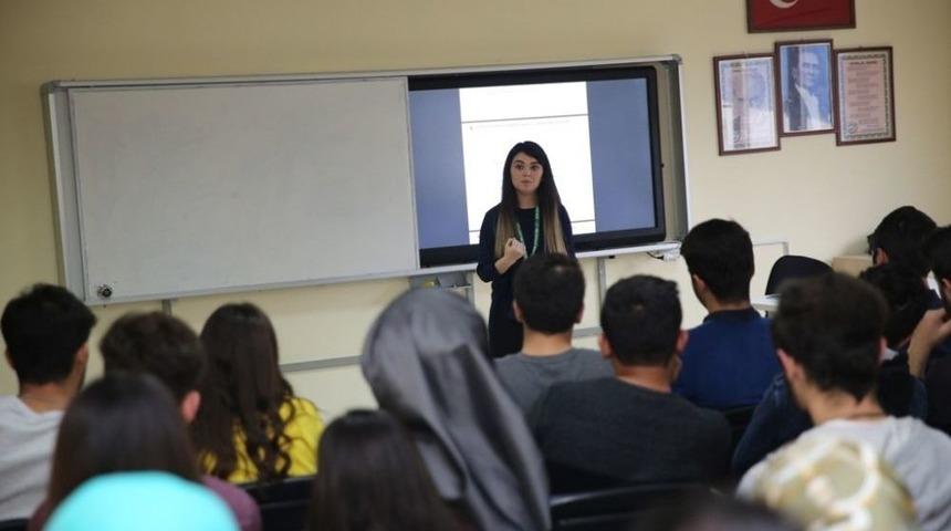 Melikgazi Belediyesinde Evlilik &Ouml;ncesi Eğitim Semineri Verildi