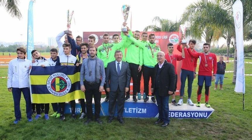 Darıcalı Atletler T&uuml;rkiye Şampiyonu