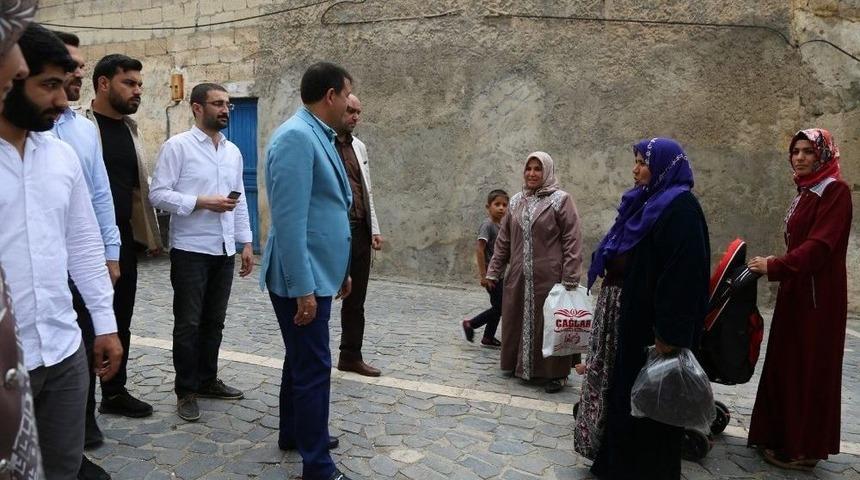 Ekinci &Ccedil;at Kapı Ev Ziyaretlerine Devam Ediyor