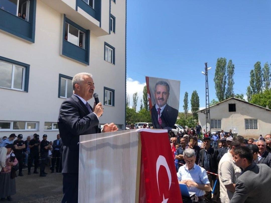 Bakan Arslan: "kağızman&rsquo;ı Yeniden İnşa Ettik"