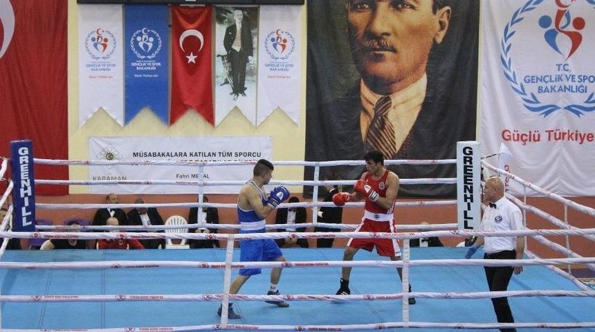 Karaman&rsquo;da &Uuml;niversitelerarası Boks Şampiyonu Sona Erdi