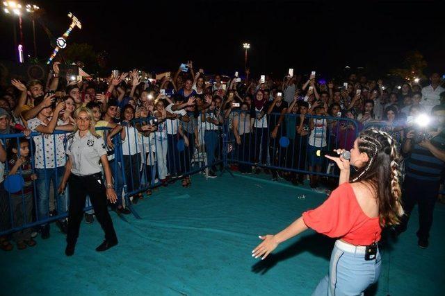 Adana’da Feride Hilal Akın Rüzgarı