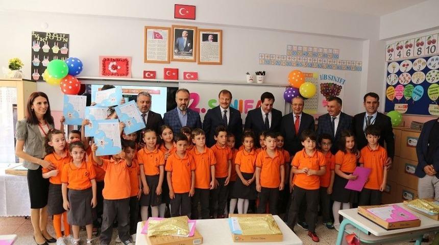 560 Bin &Ouml;ğrenci Karne Heyecanı Yaşadı