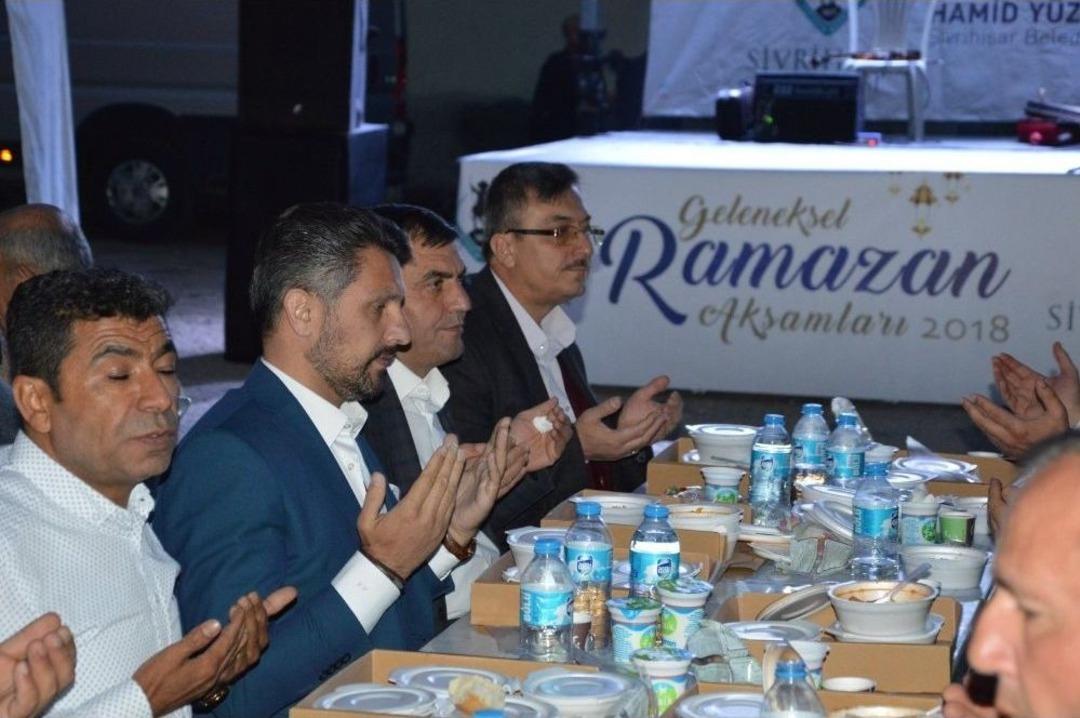 Sivrihisar&rsquo;da Geleneksel İftar Yemeği