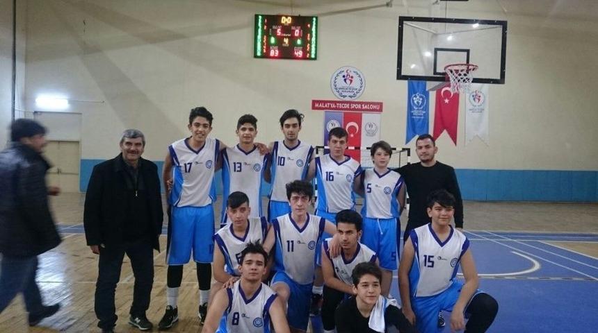 Yeni Hamle Koleji Basketbol Turnuvasında Şampiyon Oldu