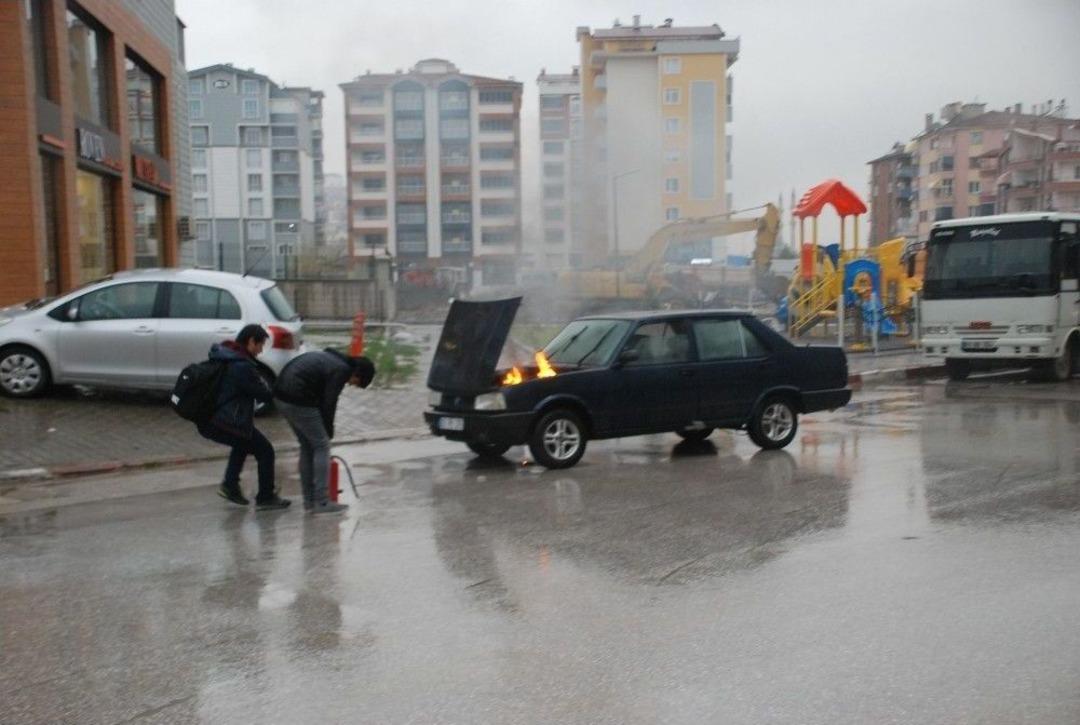 Tokat&rsquo;ta Lpg&rsquo;li Otomobil Alev Aldı