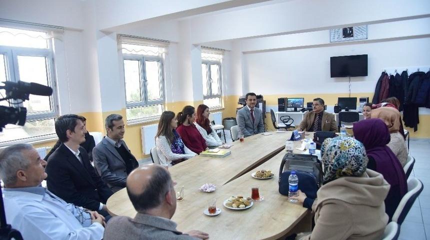 Başkan Yağcı, &Ouml;ğretmenlerin G&ouml;r&uuml;şlerini Aldı