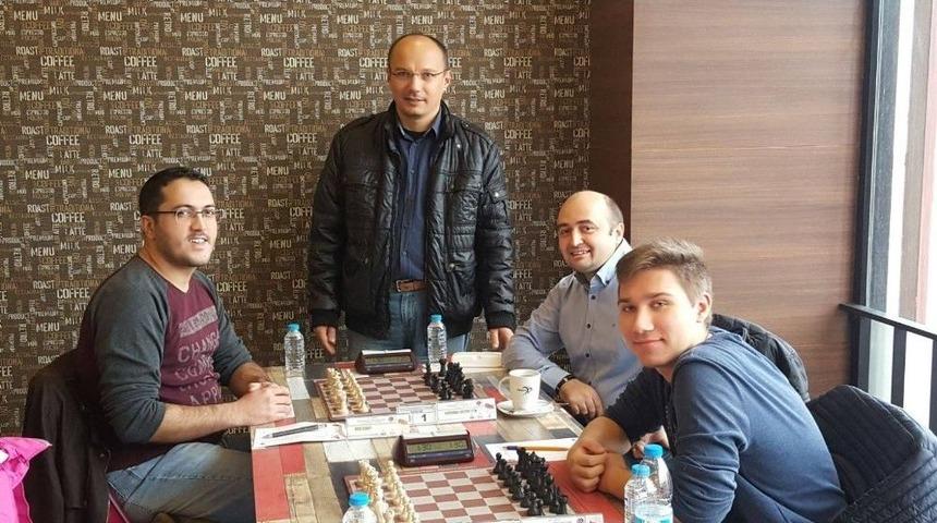 B&uuml;y&uuml;kşehirli Satran&ccedil;&ccedil;ı Bursa Şampiyonu