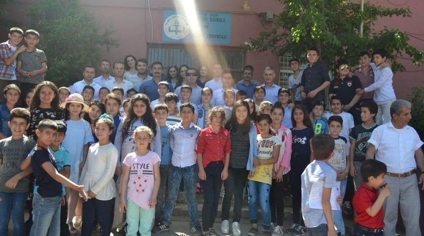 Sason&rsquo;da 8 Bin 478 &Ouml;ğrenci Karne Heyecanı Yaşadı