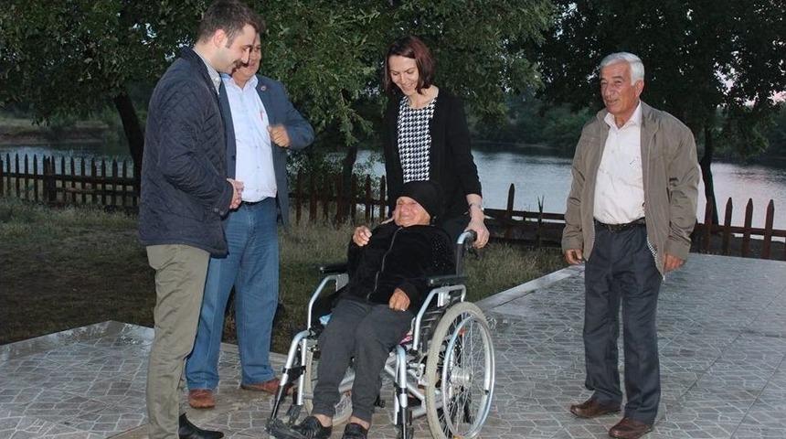 S&uuml;loğlu Kaymakamı Akın Vatandaşlarla İftar Yaptı