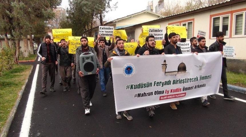 Batmanlı Öğrencilerden Trump’a Tepki