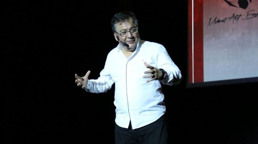 Vatan Şairinin Hayatı Duygu Dolu Anlar Yaşattı