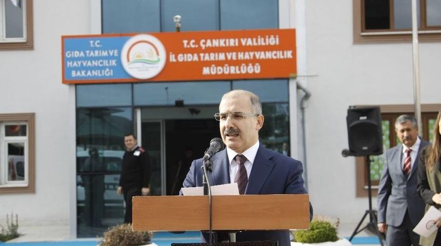 &Ccedil;ankırı&rsquo;da İl&ccedil;elere Ara&ccedil; Desteği