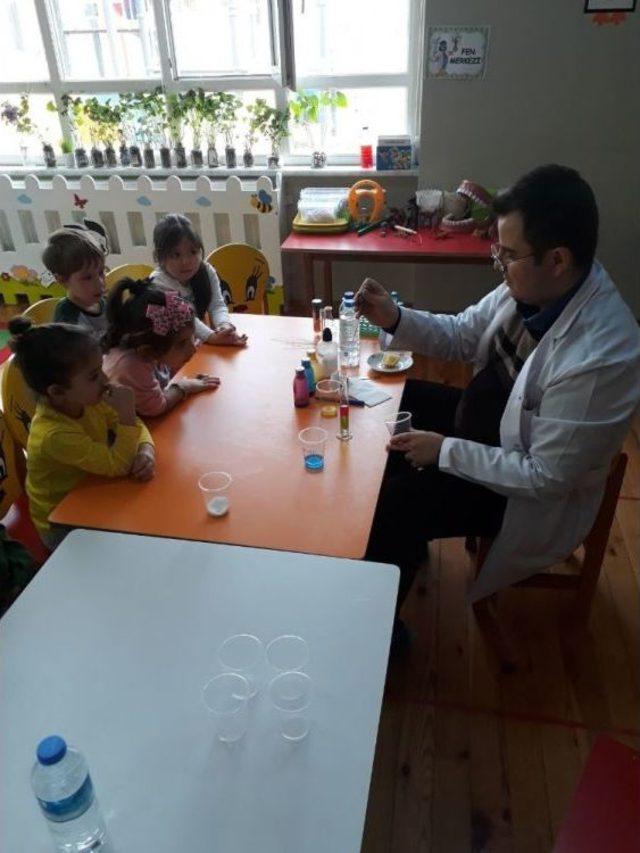 Anaokulu &Ouml;ğrencileri Bilimle Ve Ebru Sanatıyla Tanıştı 1