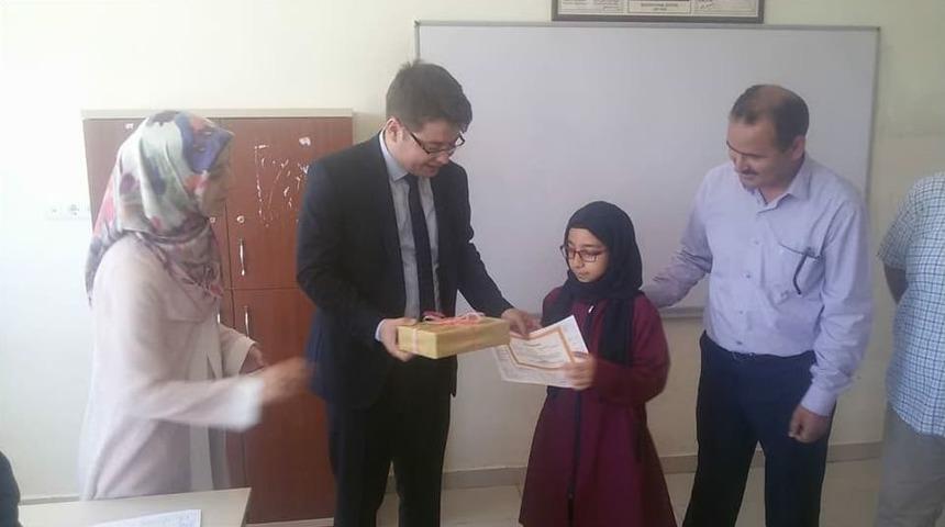 Nurdağı&rsquo;nda Karneler Dağıtıldı.