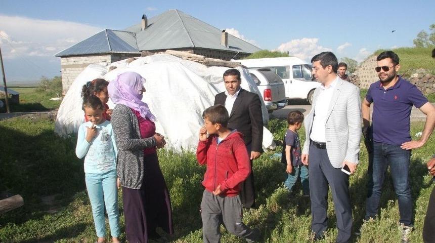 Malazgirt Kaymakamı Soner Kırlı Köy Gezilerine Devam Ediyor