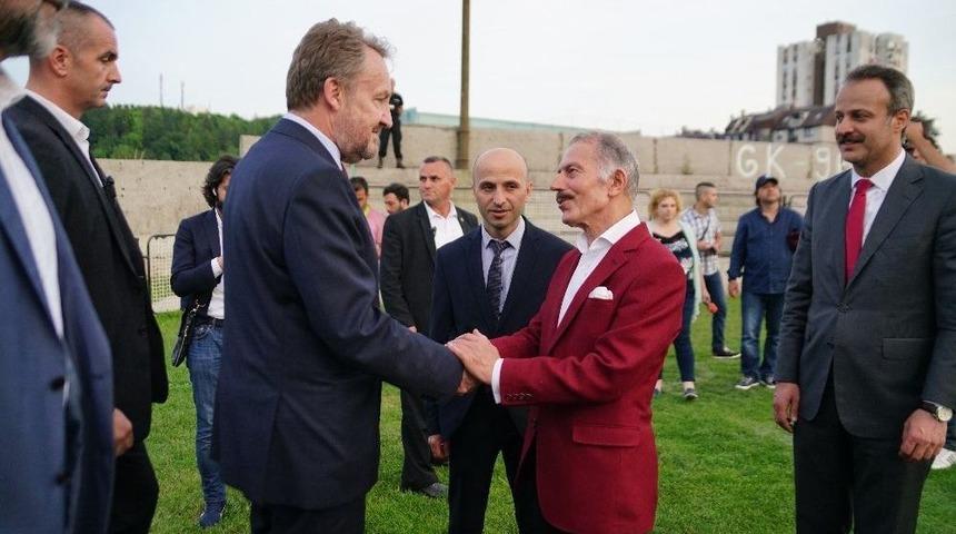 Bosna Hersek Cumhurbaşkanı İzzetbegovi&ccedil;: "m&uuml;sl&uuml;man D&uuml;nyasının Tek Lideri Recep Tayyip Erdoğan&rsquo;dır"