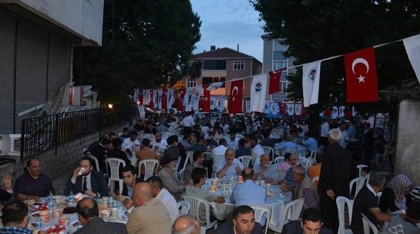 Dilovası&rsquo;nda İftar Sofrası K&ouml;seler Mahallesi&rsquo;nde Kuruldu